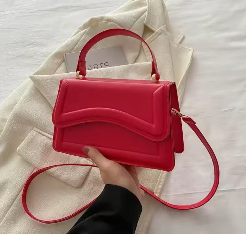 Adele Classic Saddle Bag