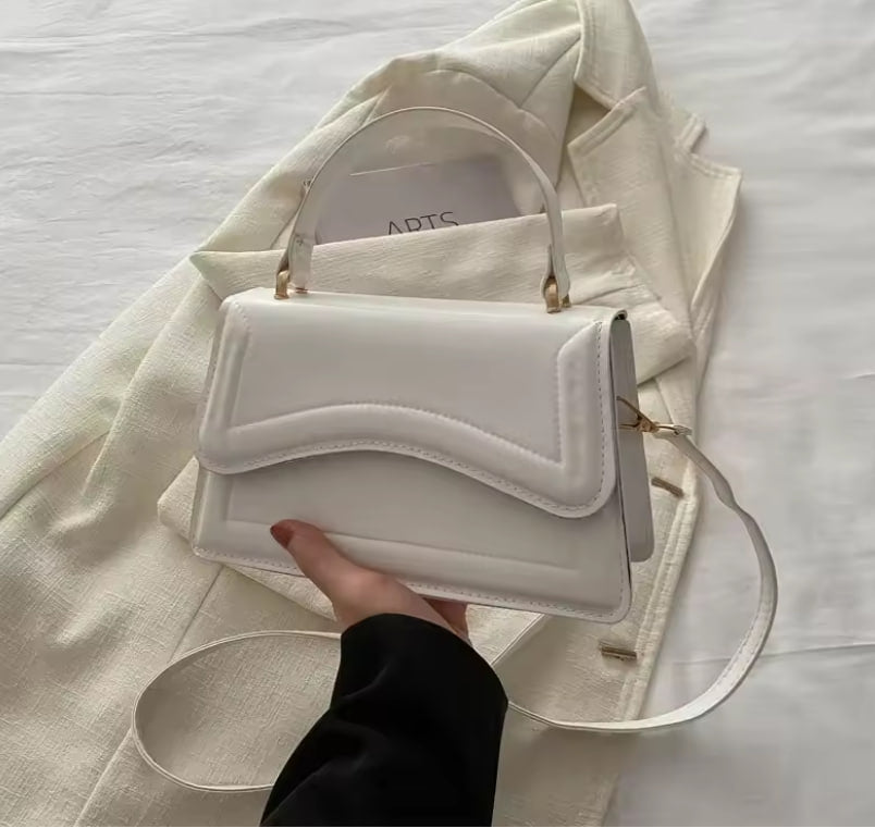 Adele Classic Saddle Bag